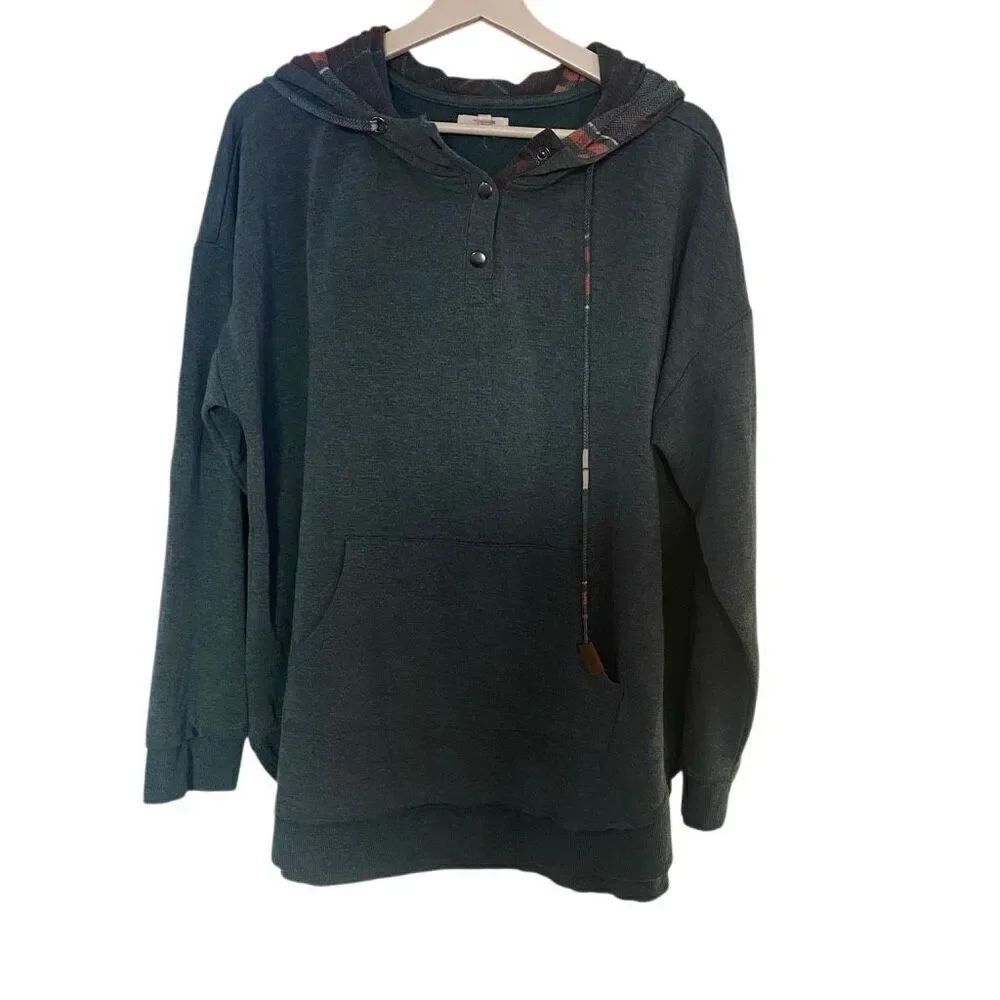 Maurices Women’s Green Hoodie Size 1 (xs) | Green & Red Plaid Lined Kangaroo Poc